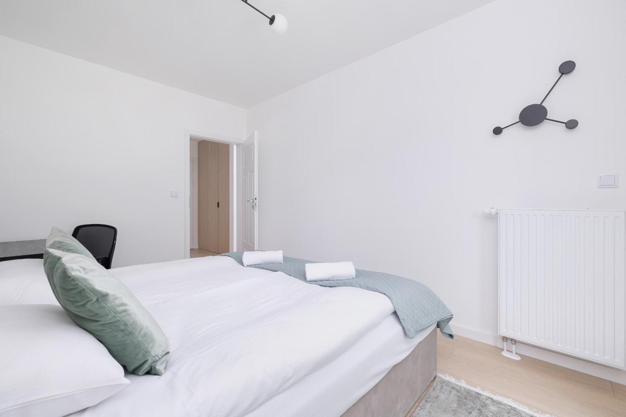 Krowoderska Apartment With Balcony Near City Center By Rent Like Home Kraków Exteriör bild