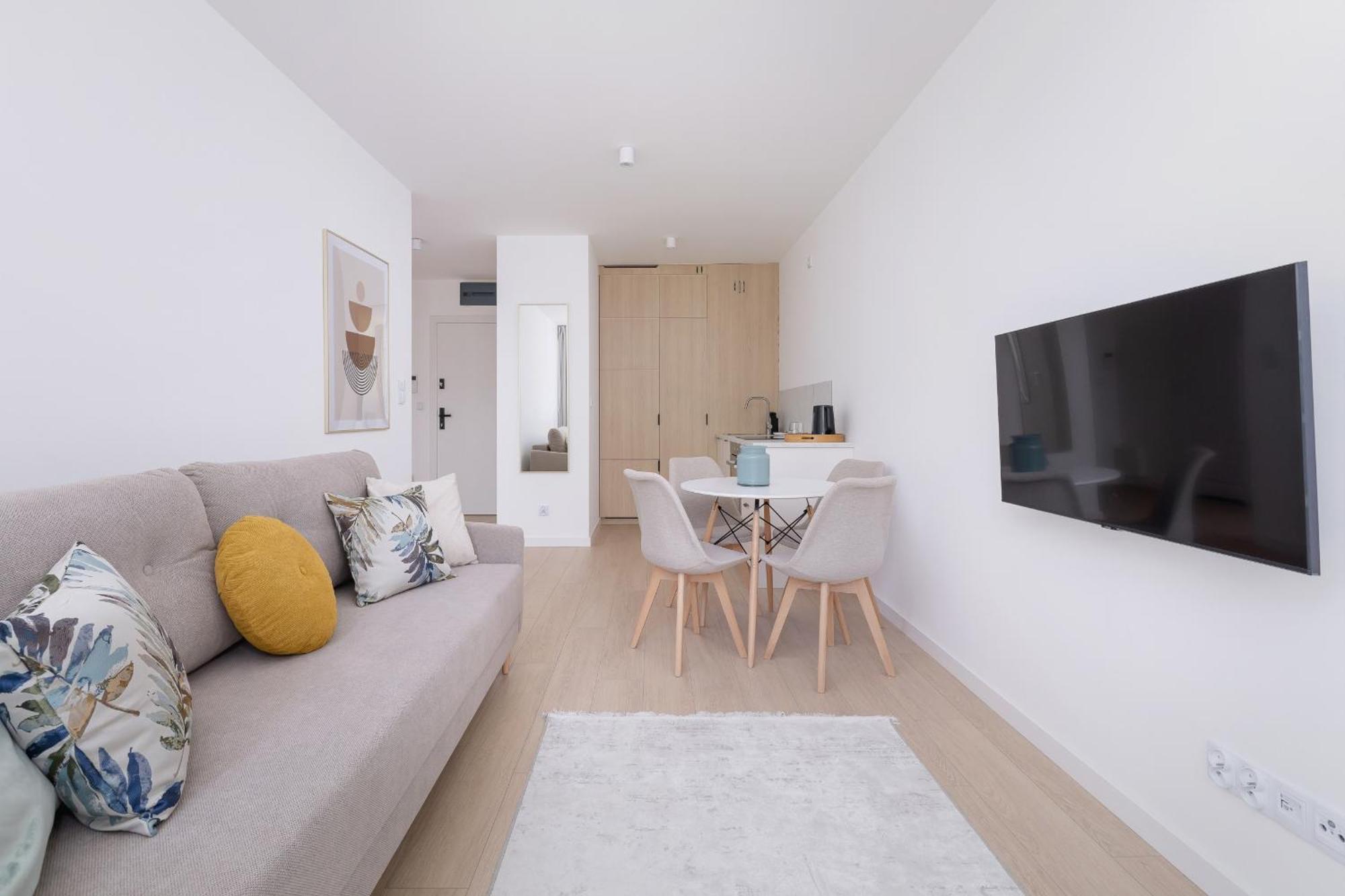 Krowoderska Apartment With Balcony Near City Center By Rent Like Home Kraków Exteriör bild